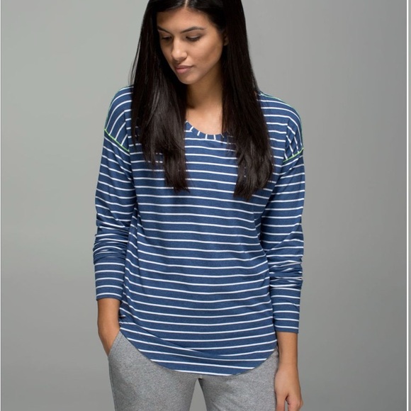 Tops - Lululemon Athletica Weekend Long Sleeve Shirt